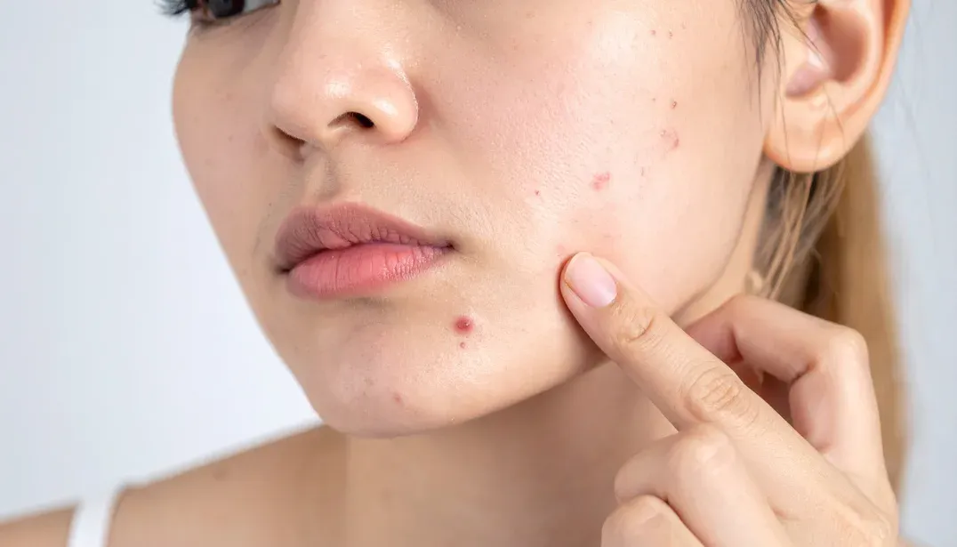 Portrait rapproché du visage d'une femme